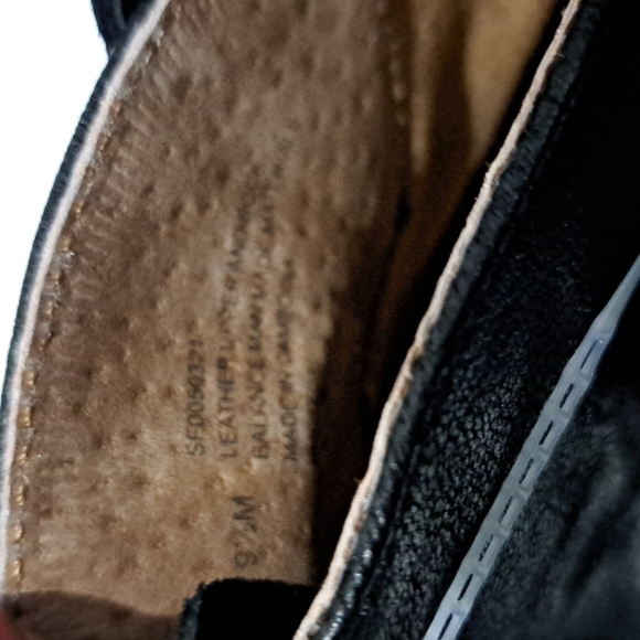 Soft Teyton  Mixed Leather Bootie - Picture 8 of 9